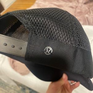 Womens black lululemon hat